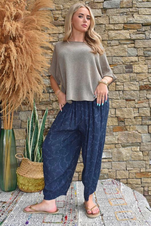 Kiti Paisley Damask 7/8 Barrel Leg Pant Navy